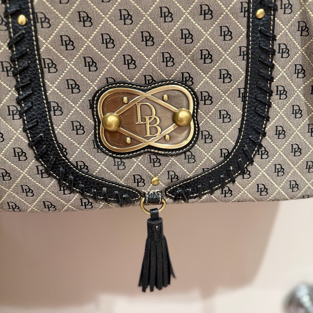 ❌SOLD❌Dooney & Bourke Black and Brown Satchel - Picture 2 of 9